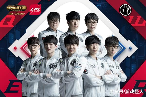 捧杯庆祝 捧杯庆祝