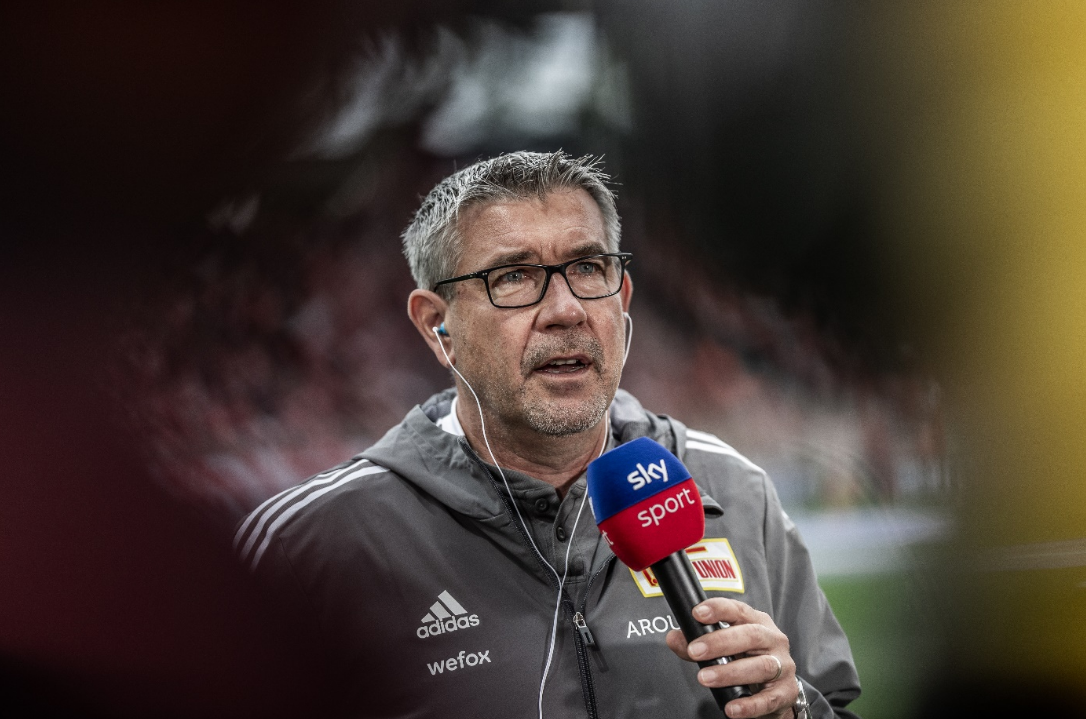 她冷静的判 她冷静的判